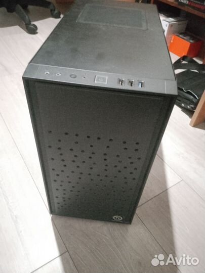 Корпус termaltake versa h17