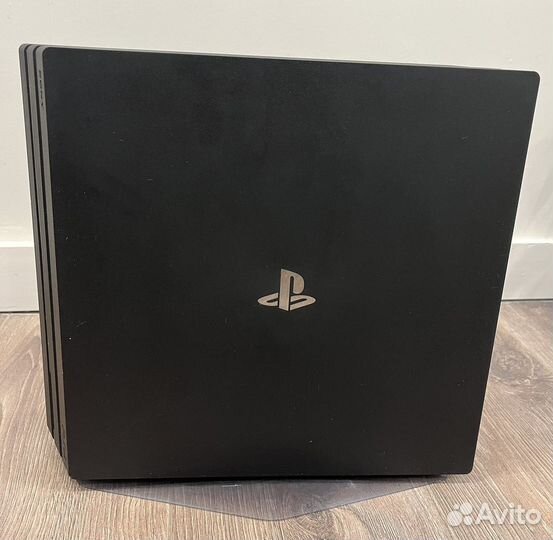 Sony Playstation 4 pro 1tb