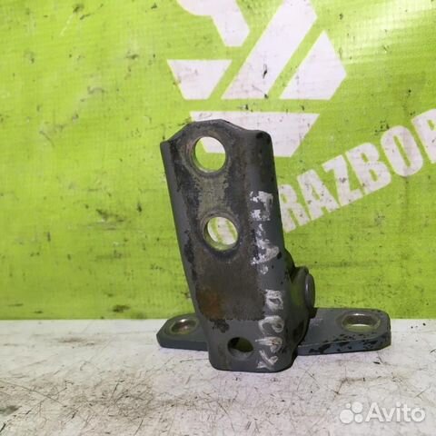 Петля двери передней левой верхняя Митсубиси Лан