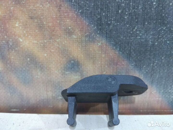 Крепление радиатора Bmw 528I E39 M52TU 1999