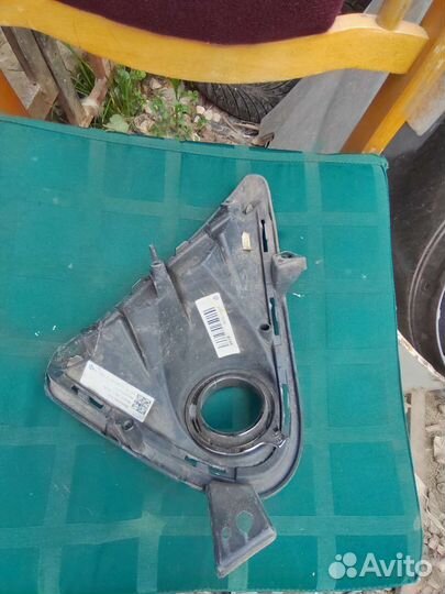 Рамка противотуманной фары Solaris 2