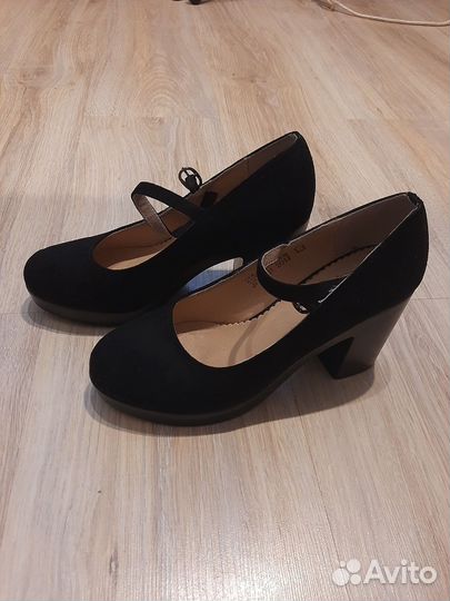 Туфли женские 37 размер натуральная кожа новые