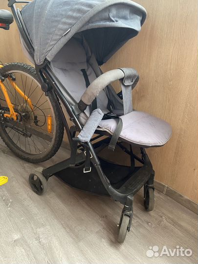 Прогулочная коляска Urbini