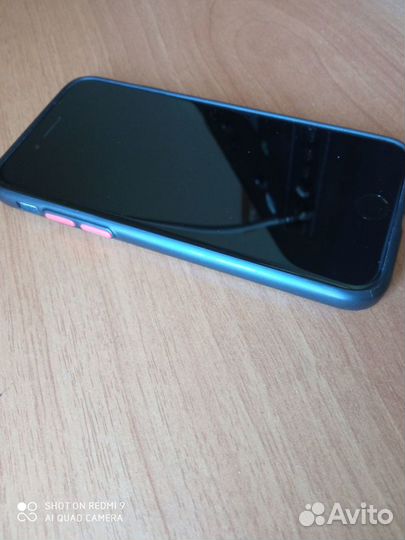 iPhone SE, 128 ГБ