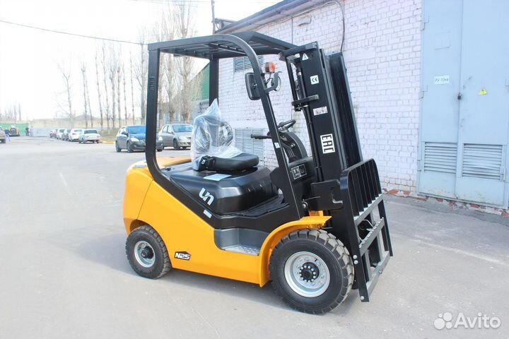 Вилочный погрузчик UN Forklift FD20, 2024