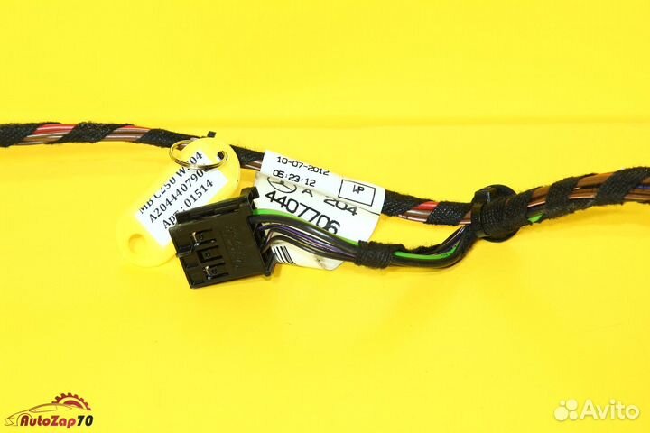 W204 C250 Жгут проводов задней левой двери