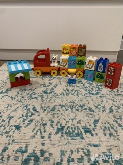 Lego duplo грузовик-магазин