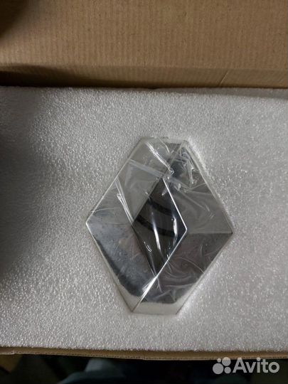 Эмблема рено с подсветкой