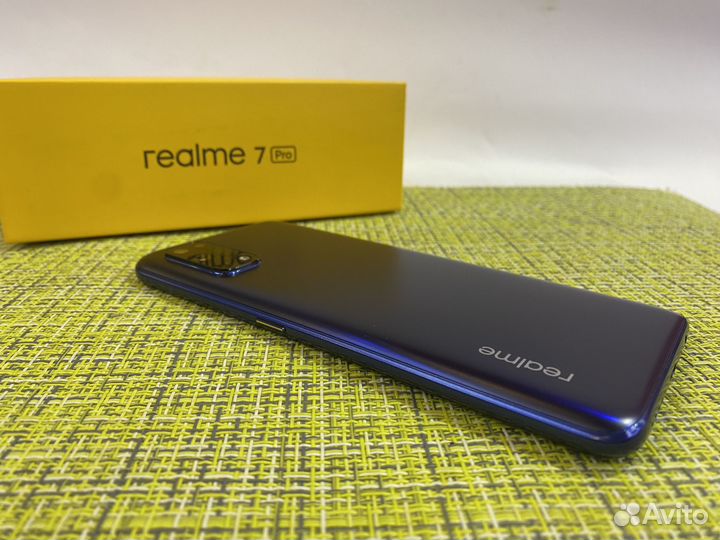 realme 7 Pro, 8/128 ГБ
