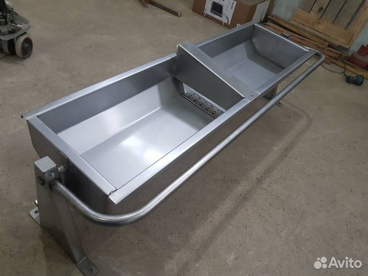 Поилка для животных групповая