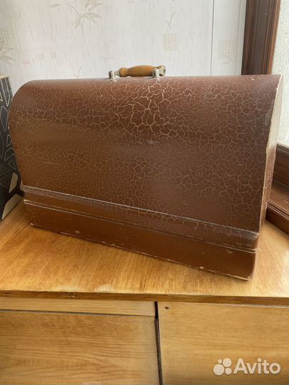 Швейная машинка 