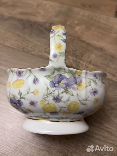 Конфетница Royal crown porcelain of England