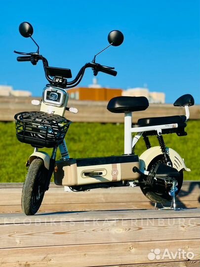Электросамокат с сиденьем