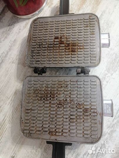 Вафельница СССР электрическая