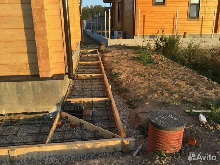 Фундаментные работы / Отмостка