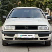 Volkswagen Vento 1.4 MT, 1993, 263 452 км, с пробегом, цена 180 000 руб.