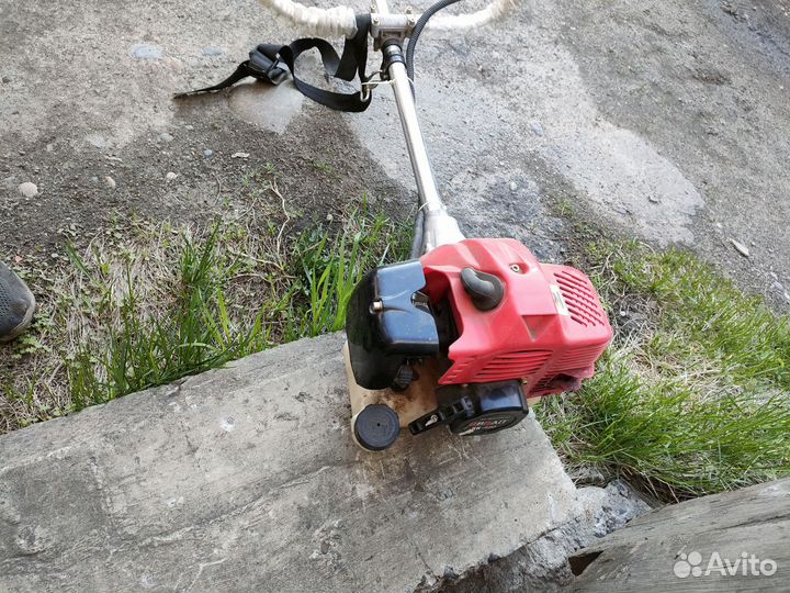 Триммер бензиновый