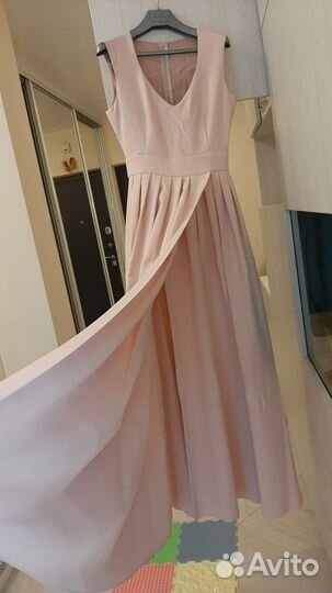 Вечернее платье пудровое 42-44 размер