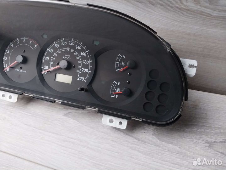 Панель приборов Kia Spectra щиток приборов