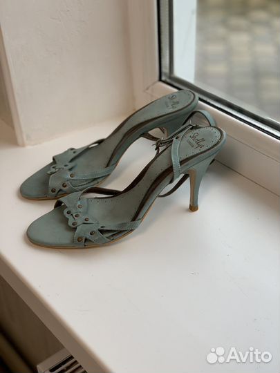 Босоножки Shellys London