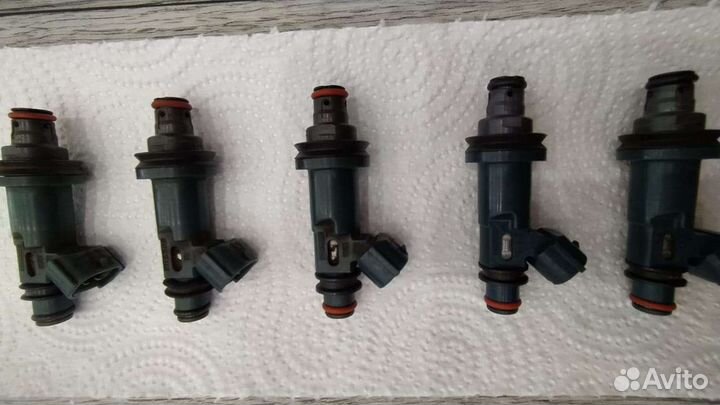 Форсунка топливная Toyota Harrier 1MZ-FE