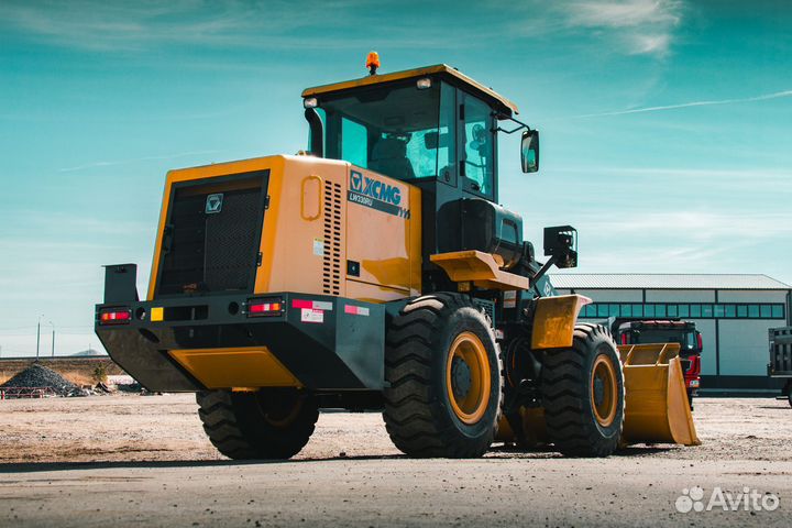 Фронтальный погрузчик XCMG LW330RU, 2024