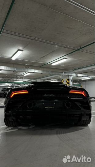 Lamborghini Huracan 5.2 AMT, 2021, 5 900 км