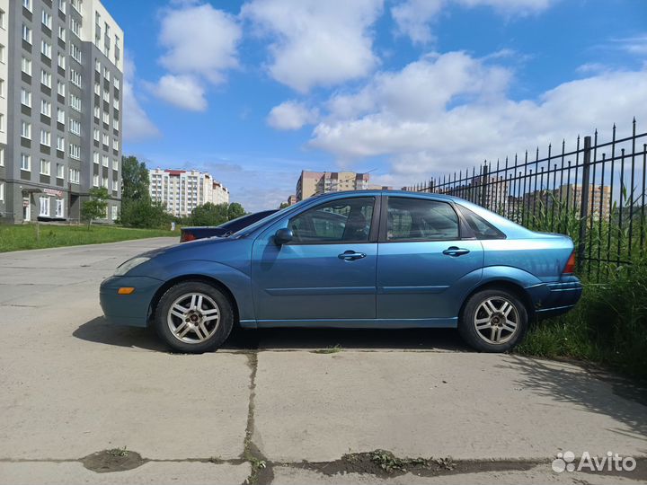 Ford Focus 2.0 AT, 2001, 195 405 км