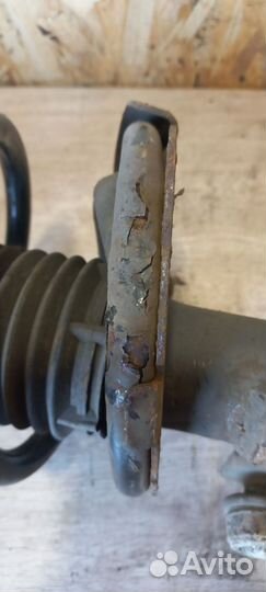 Амортизатор передний левый Ford Kuga 1