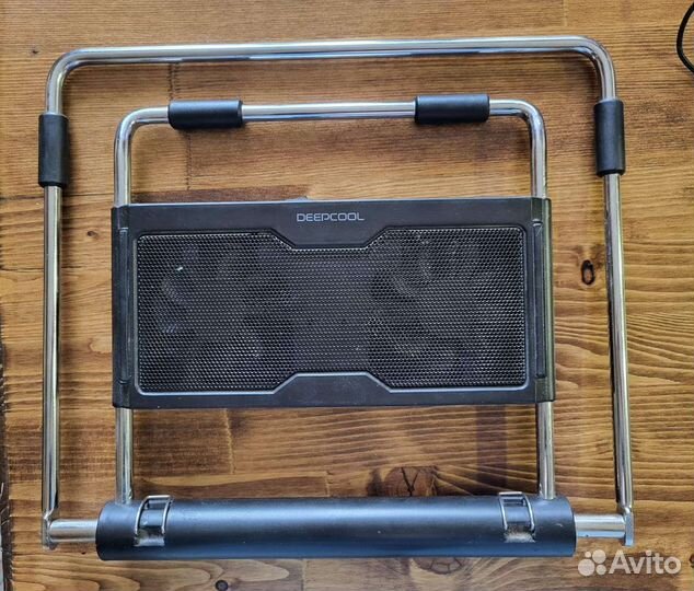 Охлаждающая подставка для ноута