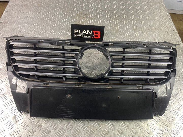 Решетка радиатора Volkswagen Passat B6