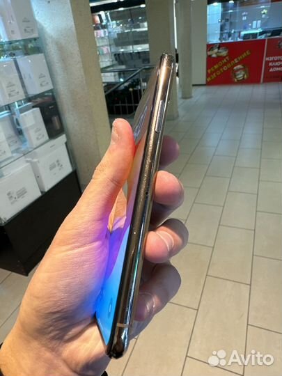 iPhone Xs, 256 ГБ