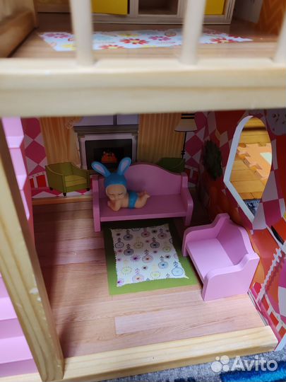 Домик кукольный