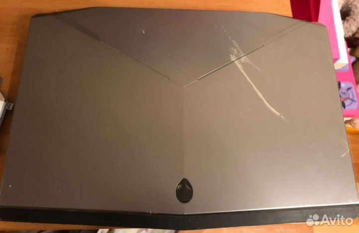 Ноутбук Dell Alienware A18-7570 в разбор