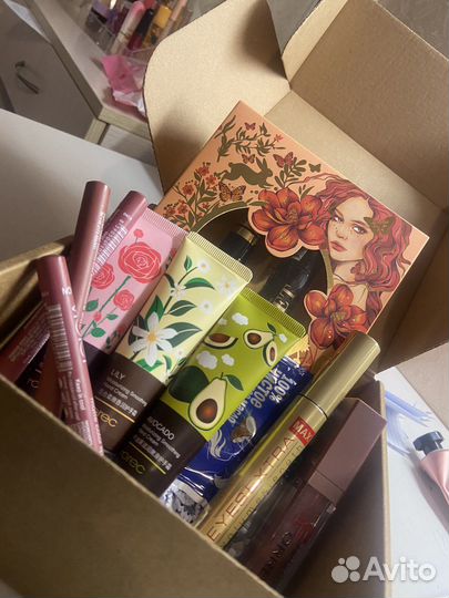 Подарочный бокс для девушки