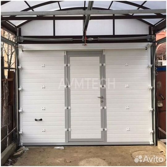 Секционные ворота для гаража