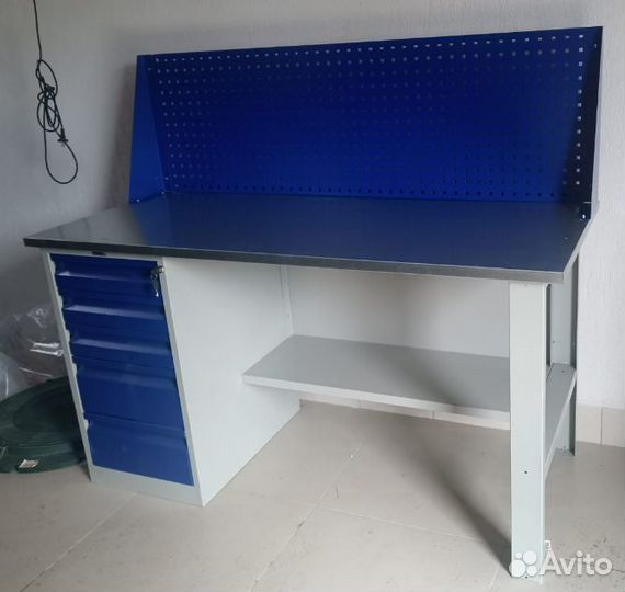 Верстак слесарный