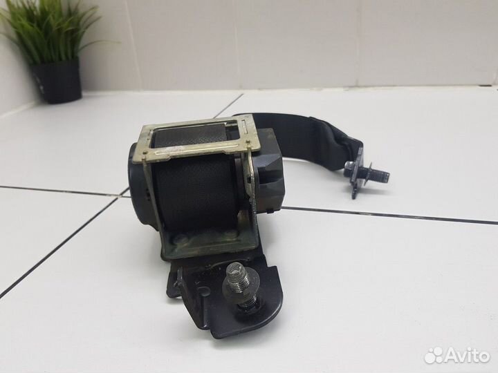 Ремень безопасности задний правый (Kia K5 III)