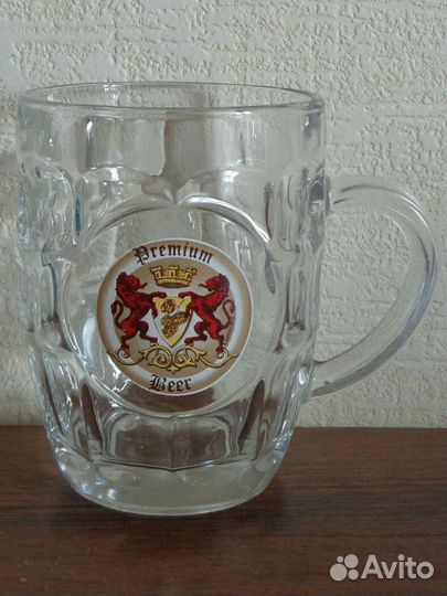 Пивные кружки и бокалы