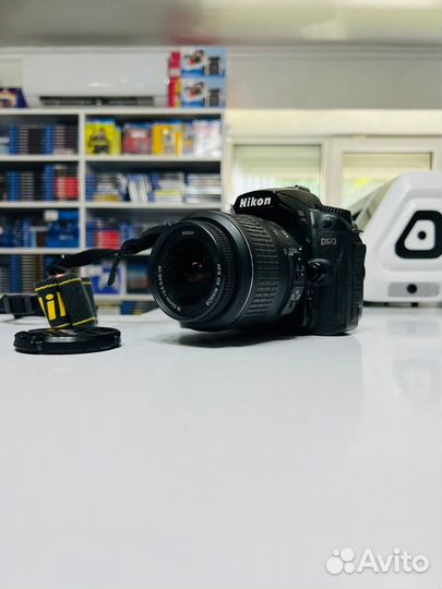 Фотоаппарат Nikon D90 + Объектив 18 - 55 На запчас
