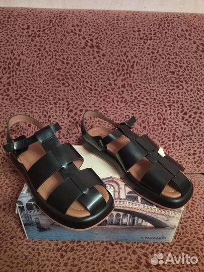 Сандалии женские