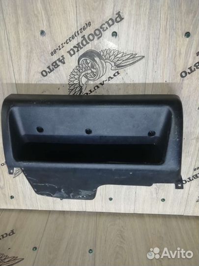 Полка под бардачок Volkswagen golf 3