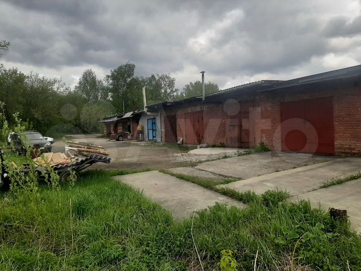 Гараж, > 30 м²