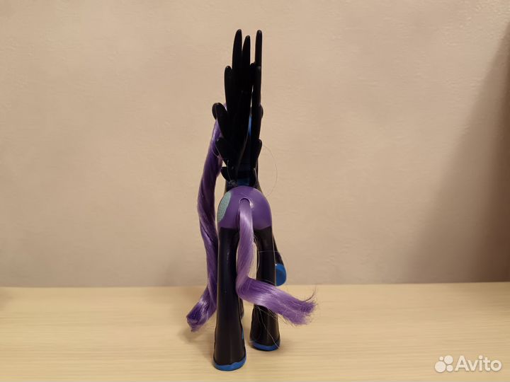 Фигурка пони найтмер Мун