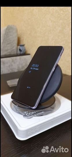 Беспроводное зарядное устройство Samsung