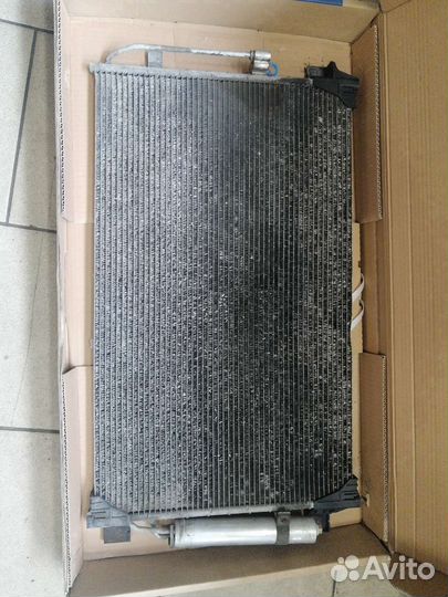 Радиатор кондиционера на Ниссан Теана J32