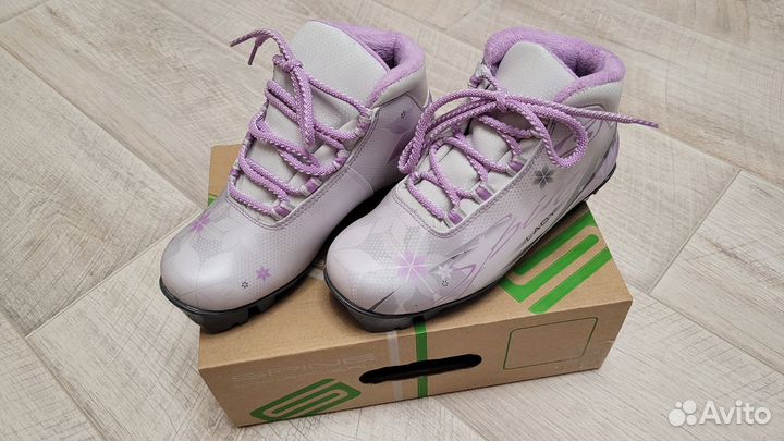 Лыжные ботинки