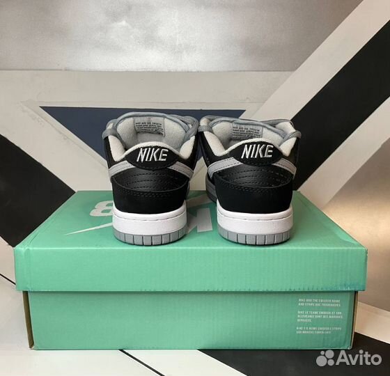 Кроссовки Nike SB Dunk Low