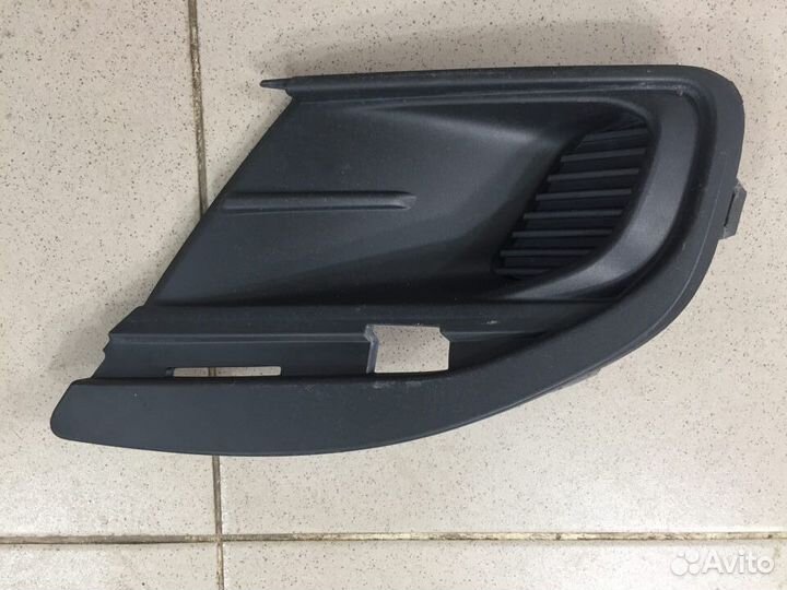 Правая заглушка туманки LADA Granta FL 18г.в. 0644