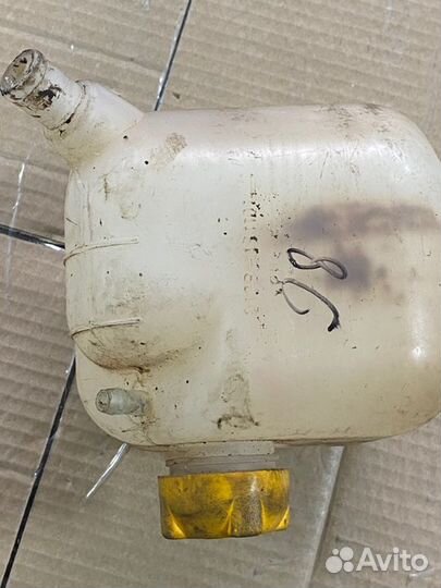 Бачок расширительный Лада Приора 2172 1 2008